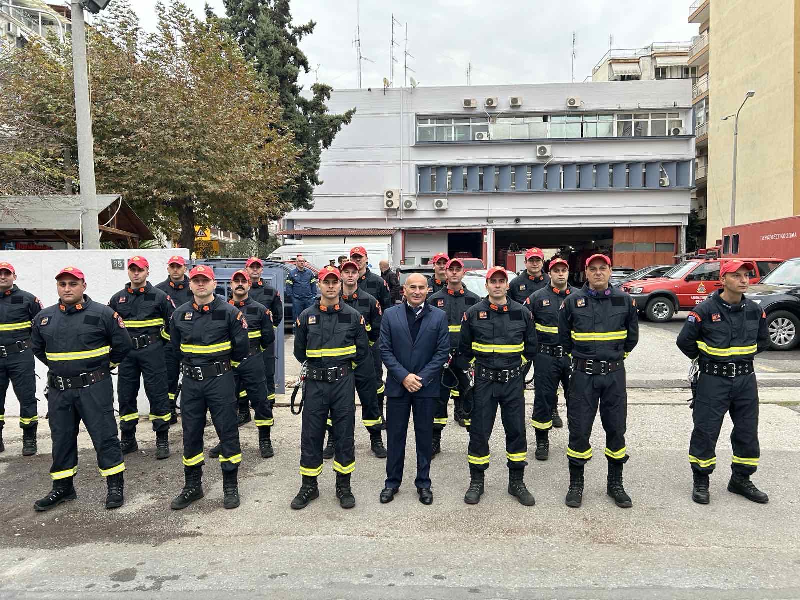 Η ΝΙΚΗ τιμά τους πεσόντες  Πυροσβέστες